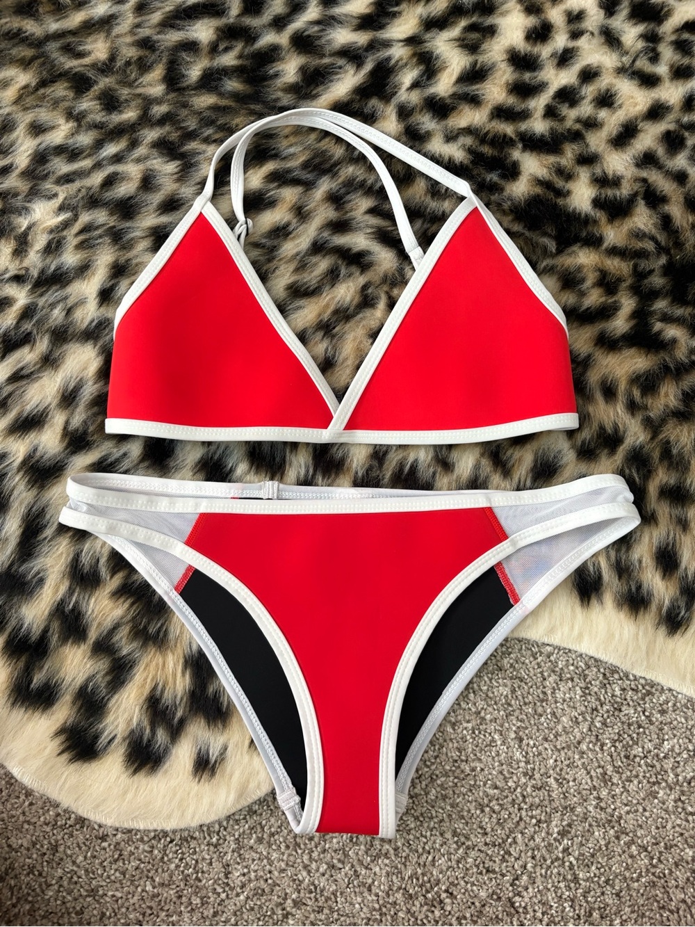 Red Contrast-Trim Triangle Bikini Set with White Accents